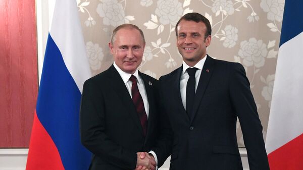 俄罗斯总统普京与法国总统马克龙 - 俄罗斯卫星通讯社