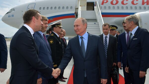 普京抵達馬賽，從那裡啓程會晤法國總統馬克龍 - 俄羅斯衛星通訊社