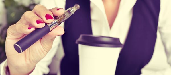 美國約200人因吸食電子煙患病 - 俄羅斯衛星通訊社