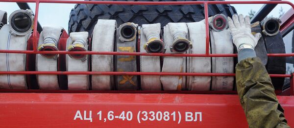 В Москве загорелась кровля здания Богородице-Рождественского монастыря - 俄罗斯卫星通讯社