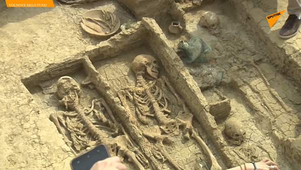 俄發現一座古代富有戰士家族地下墓穴 - 俄羅斯衛星通訊社