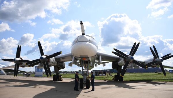 Советский стратегический ракетоносец Ту-95МС на Международном авиационно-космическом салоне МАКС-2019 в подмосковном Жуковском - 俄羅斯衛星通訊社