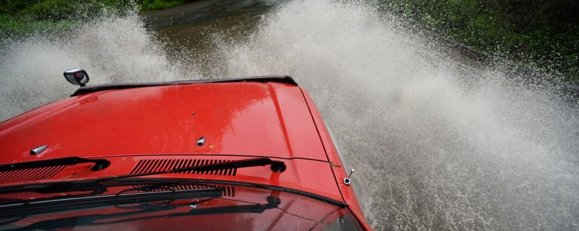 伊朗警告称油库遭袭后可能出现酸雨 - 俄罗斯卫星通讯社, 1920, 08.03.2026