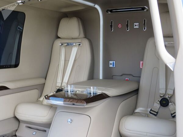 在莫斯科郊外的茹科夫斯基机场，Aurus品牌风格的“安萨特”直升机亮相莫斯科国际航空航天展览会 - 俄罗斯卫星通讯社