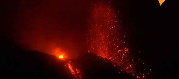 意大利发生强烈的火山爆发 - 俄罗斯卫星通讯社