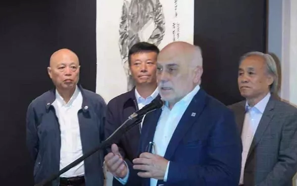 莫斯科蘇里科夫美術學院院長柳巴文 莫斯科蘇里科夫美術學院院長柳巴文 - 俄羅斯衛星通訊社