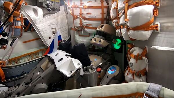 俄宇航員抱怨在國際空間站上處理“費多爾”機器人的時間不足 - 俄羅斯衛星通訊社