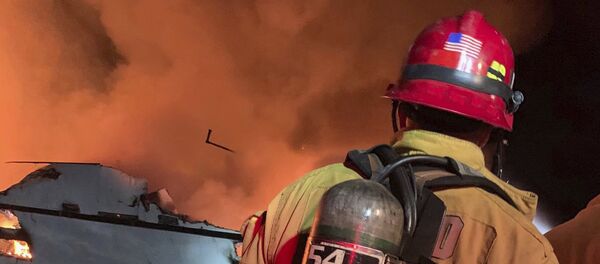 美國加州海岸附近一艘輪船失火造成30多人死亡 - 俄羅斯衛星通訊社