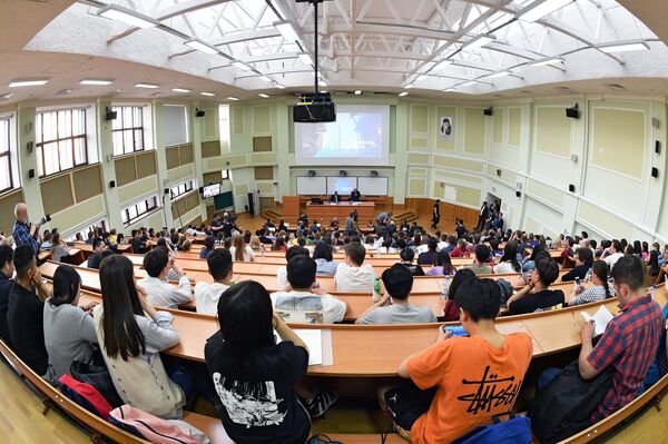 莫斯科大学教室 - 俄罗斯卫星通讯社