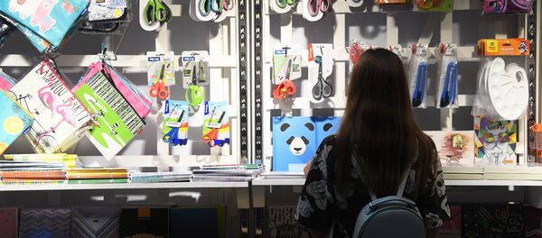 外媒：对华贸易战致美国学校用品价格上涨 - 俄罗斯卫星通讯社