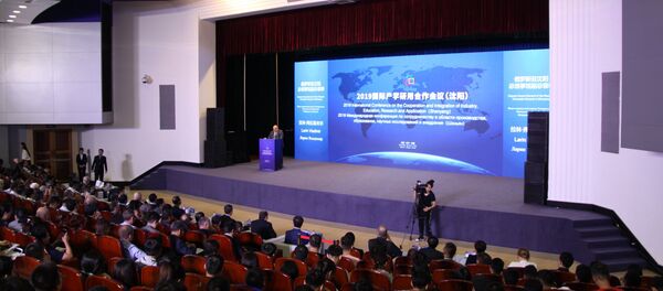 俄驻沈阳副总领事:俄中在教育领域共开展约900项首创项目 俄驻沈阳副总领事:俄中在教育领域共开展约900项首创项目 - 俄罗斯卫星通讯社