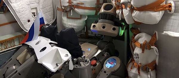 俄航天集团：携带费奥多尔机器人的联盟号飞船在哈萨克斯坦着陆 - 俄罗斯卫星通讯社