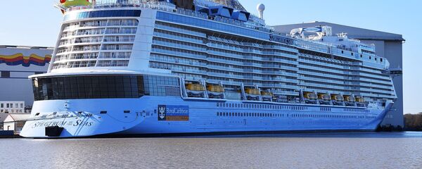 “ ‘海洋光譜’號游輪（Spectrum of the Seas） - 俄羅斯衛星通訊社