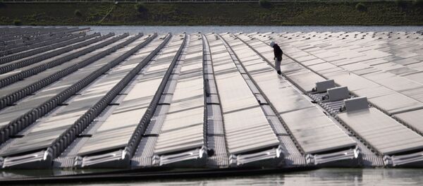 强台风“法茜”导致日本最大太阳能发电站遭破坏 强台风“法茜”导致日本最大太阳能发电站遭破坏 - 俄罗斯卫星通讯社