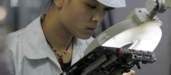 苹果和富士康承认在中国雇佣了太多的临时工 苹果和富士康承认在中国雇佣了太多的临时工 - 俄罗斯卫星通讯社