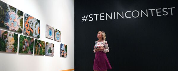 Официальный представитель министерства иностранных дел России Мария Захарова на открытии выставки победителей V Международного конкурса фотожурналистики имени Андрея Стенина в выставочном комплексе Государственного исторического музея - 俄羅斯衛星通訊社