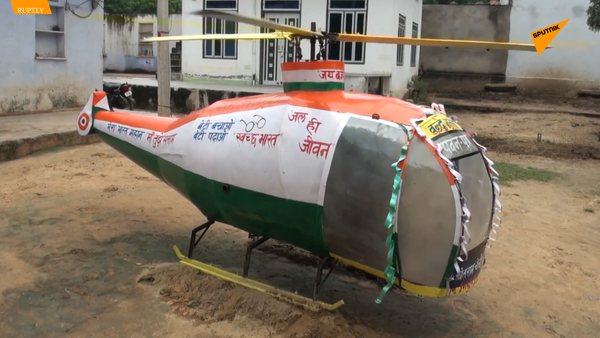 印度學生用廢棄材料自制直升機 取名“風之子” - 俄羅斯衛星通訊社