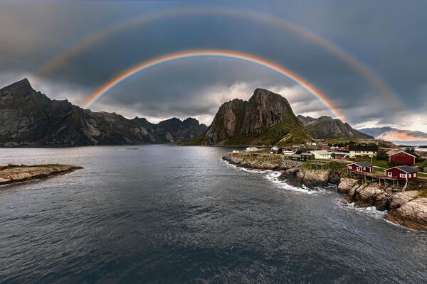 莱茵河上的双彩虹。作者：Paal Lund（挪威）。 - 俄罗斯卫星通讯社