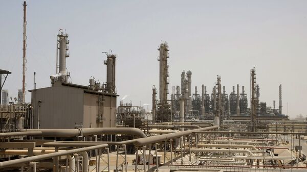 沙特將7月每日減產100萬桶石油延長至8月  - 俄羅斯衛星通訊社