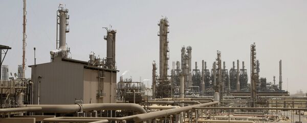 沙特阿美石油：袭击使公司的石油开采每天减产570万桶 - 俄罗斯卫星通讯社