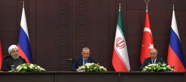 Президент РФ Владимир Путин, президент Турции Реджеп Тайип Эрдоган и президент Ирана Хасан Рухани - 俄羅斯衛星通訊社