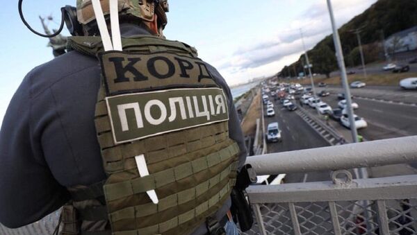 基辅一名威胁要炸毁桥梁的男子开枪 - 俄罗斯卫星通讯社