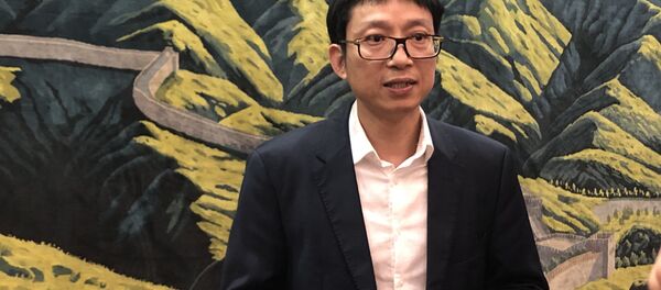 深圳市外事辦公室副主任 鐘嘉俊 深圳市外事辦公室副主任 鐘嘉俊 - 俄羅斯衛星通訊社