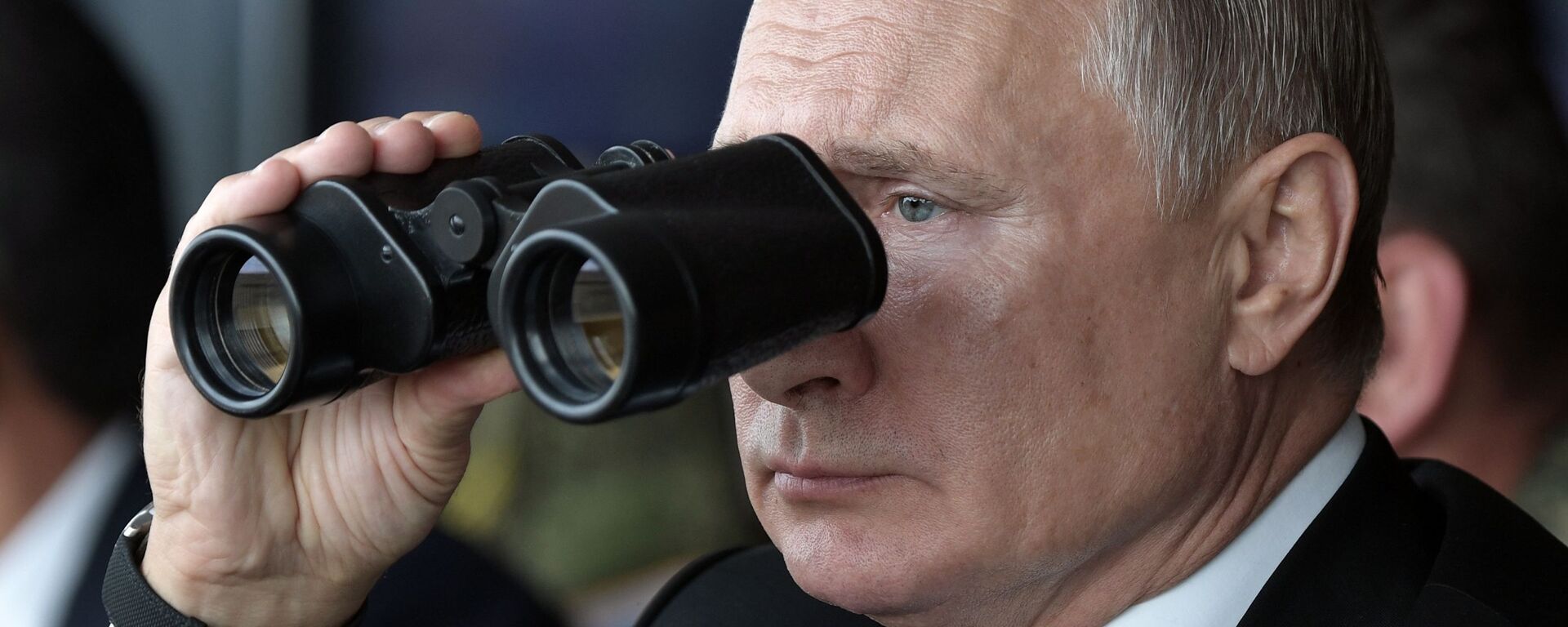 Президент РФ Владимир Путин наблюдает за проведением основного этапа стратегического командно-штабного учения Центр-2019 на полигоне Донгуз - 俄罗斯卫星通讯社, 1920, 13.09.2021