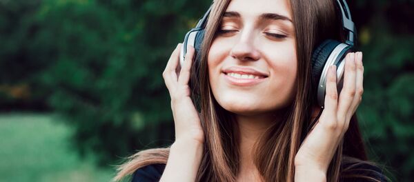 俄罗斯游客在旅途中更喜欢听什么样的音乐？ - 俄罗斯卫星通讯社