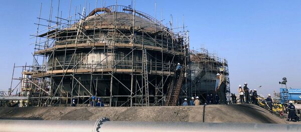 Поврежденная установка на нефтеперерабатывающем заводе в Хурайсе, Саудовская Аравия - 俄罗斯卫星通讯社