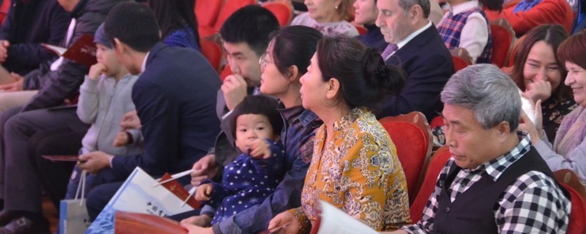 “魅力东极 友谊之约”中俄友好城市晚会呈现诸多融合中俄特色的精品节目 - 俄罗斯卫星通讯社, 1920, 02.07.2025