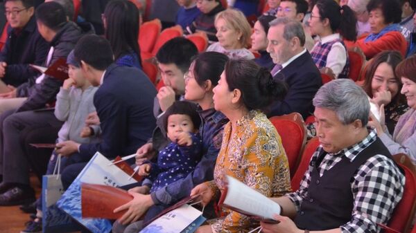 “魅力东极 友谊之约”中俄友好城市晚会呈现诸多融合中俄特色的精品节目 - 俄罗斯卫星通讯社