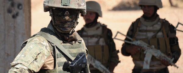 俄罗斯军人如何培训叙利亚士兵 - 俄罗斯卫星通讯社