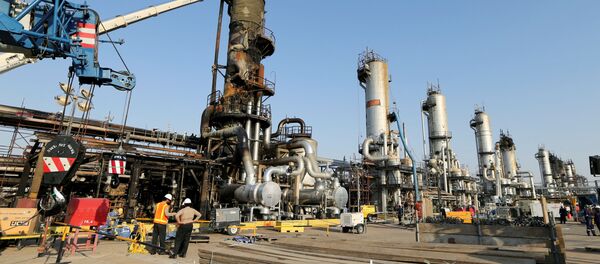 俄專家:“歐佩克+”達成減產協議是一次非凡事件 俄專家:“歐佩克+”達成減產協議是一次非凡事件 - 俄羅斯衛星通訊社