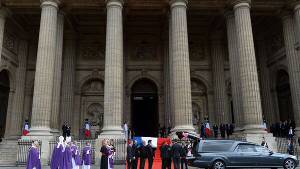 法国前总统希拉克已被安葬在巴黎蒙帕纳斯公墓 - 俄罗斯卫星通讯社