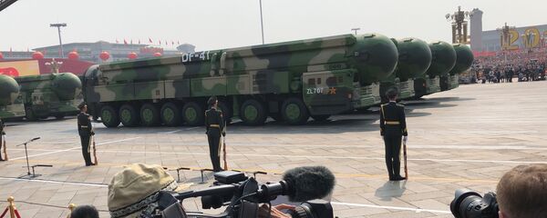 中國“東風-41”洲際彈道導彈在慶祝新中國成立70閱兵式閱兵首次出場 - 俄羅斯衛星通訊社