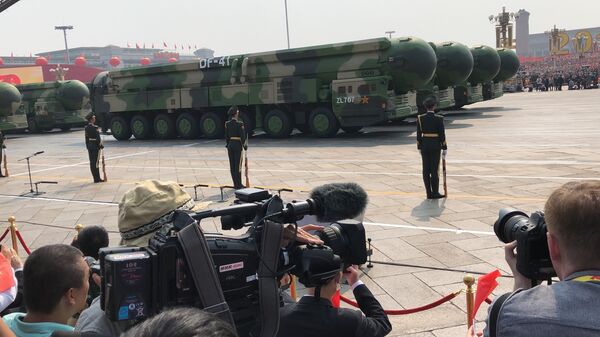 中国“东风-41”洲际弹道导弹在庆祝新中国成立70阅兵式阅兵首次出场 - 俄罗斯卫星通讯社