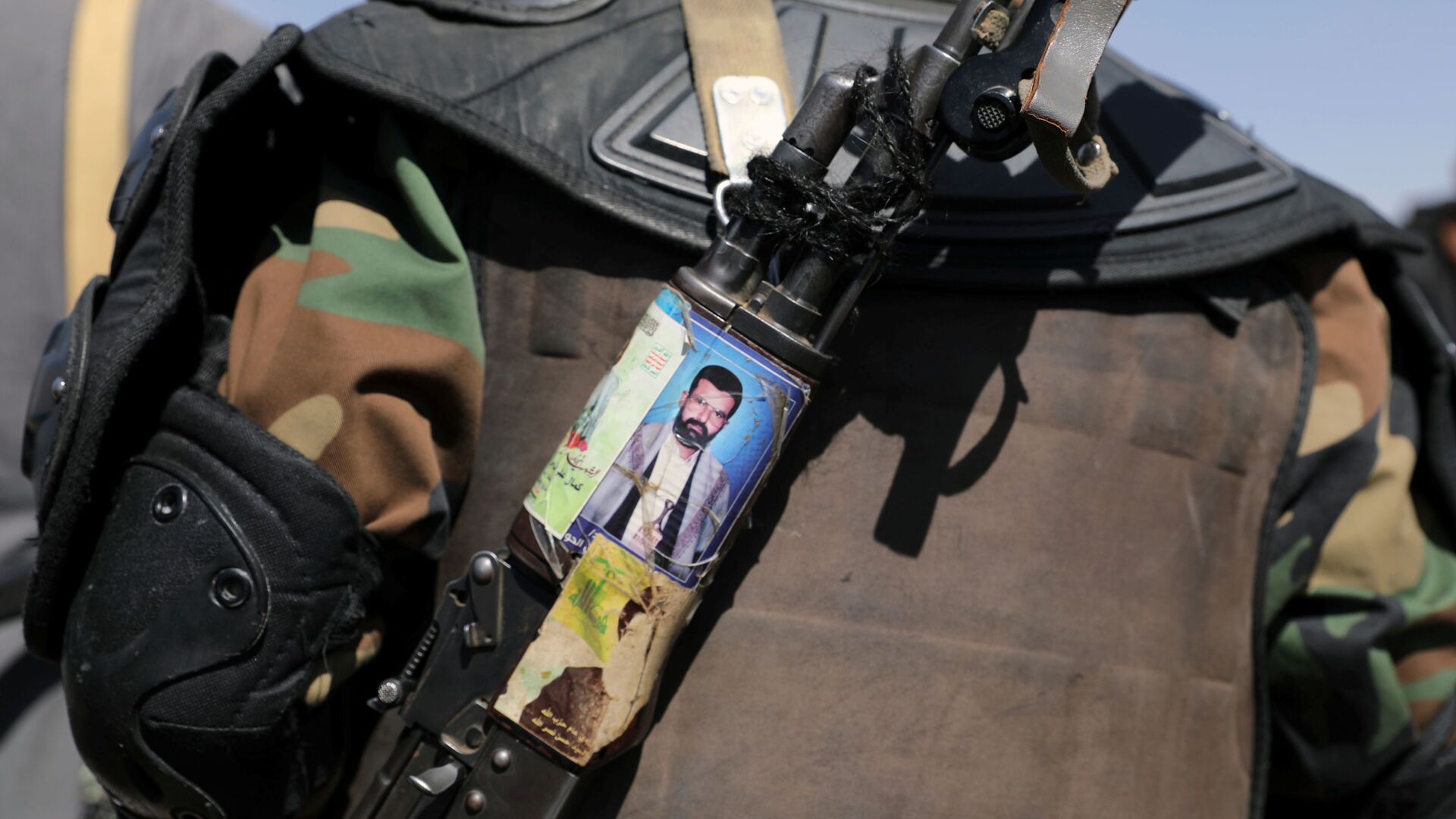 胡塞武装宣称俘获大量沙特士兵和武器，沙特未予证实|界面新闻 · 天下