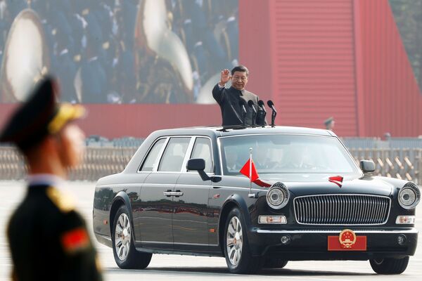 中國國家主席習近平出席中國70週年國慶閱兵 - 俄羅斯衛星通訊社