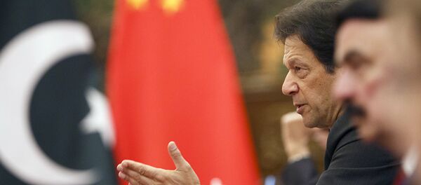 Премьер-министр Пакистана Имран Хан в Китае - 俄罗斯卫星通讯社