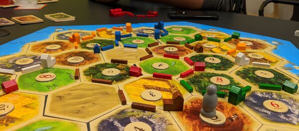 《三国杀》还是《魔卡领域》：中国为何被桌游捕获 - 俄罗斯卫星通讯社