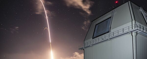 Запуск американской ракеты SM 3 Block IIA с комплекса Иджис Эшор на Гавайях - 俄罗斯卫星通讯社