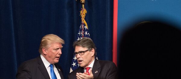 美国总统特朗普与能源部长里克•佩里 - 俄罗斯卫星通讯社