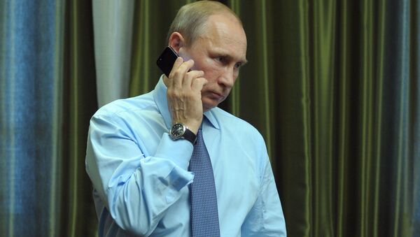 媒体讲述普京“神秘的厚重电话“ - 俄罗斯卫星通讯社