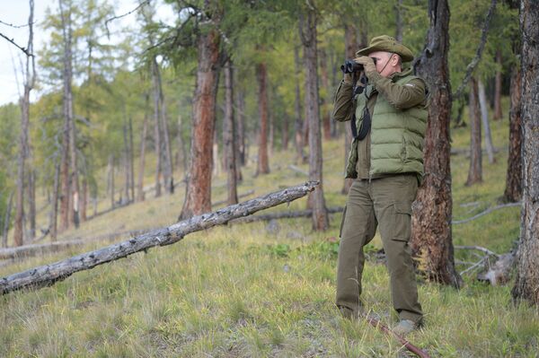 俄羅斯圖瓦共和國行政長官紹爾班在臉書上分享俄總統普京在西伯利亞原始森林度假的視頻,並表示,視頻在圖瓦拍攝。 俄羅斯圖瓦共和國行政長官紹爾班在臉書上分享俄總統普京在西伯利亞原始森林度假的視頻,並表示,視頻在圖瓦拍攝。 - 俄羅斯衛星通訊社