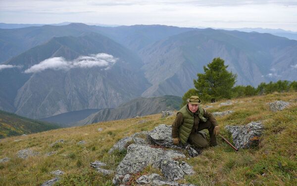 俄羅斯圖瓦共和國行政長官紹爾班在臉書上分享俄總統普京在西伯利亞原始森林度假的視頻,並表示,視頻在圖瓦拍攝。 俄羅斯圖瓦共和國行政長官紹爾班在臉書上分享俄總統普京在西伯利亞原始森林度假的視頻,並表示,視頻在圖瓦拍攝。 - 俄羅斯衛星通訊社