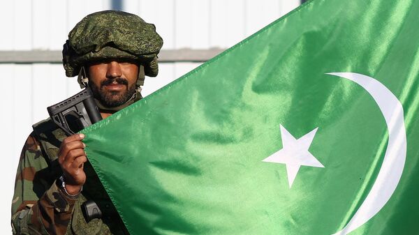 巴基斯坦一通行检查站附近发生爆炸致1名军人死亡11人受伤