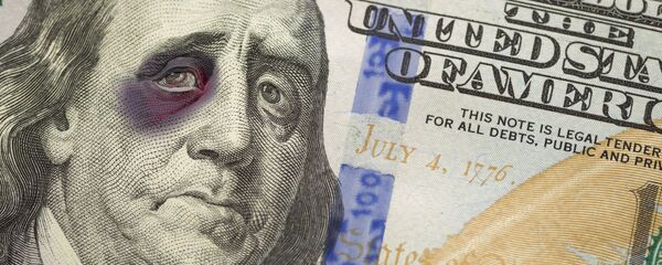Изображение Бенджамина Франклина с подбитым глазом на банкноте номиналом сто долларов США - 俄羅斯衛星通訊社