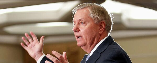 参议员威胁要对特朗普撤军叙利亚的决定提交决议案 - 俄罗斯卫星通讯社