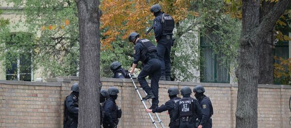 据警方消息，一不明人士在德国哈雷市开枪，据初步消息，有人员伤亡 - 俄罗斯卫星通讯社